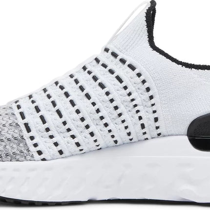 Nike React Phantom Run Flyknit 2 Oreo