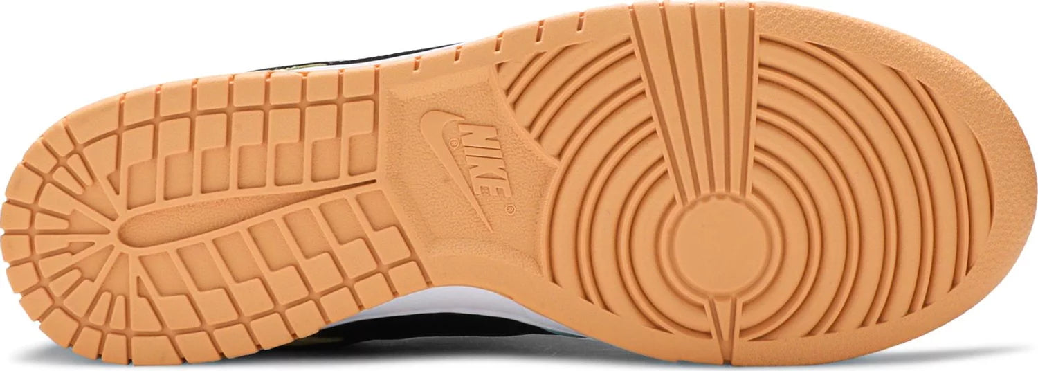 Nike Dunk Low SE Free.99 - Black