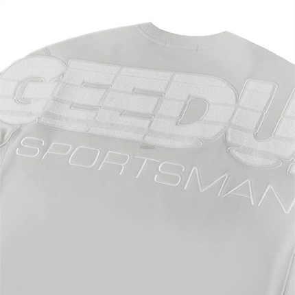 Geedup Sportsman Crewneck Ice Grey / White