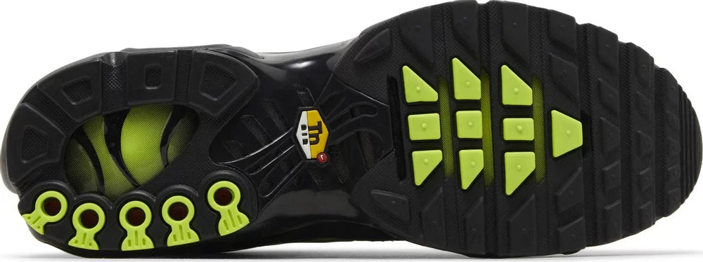 Nike Air Max Plus Black Volt