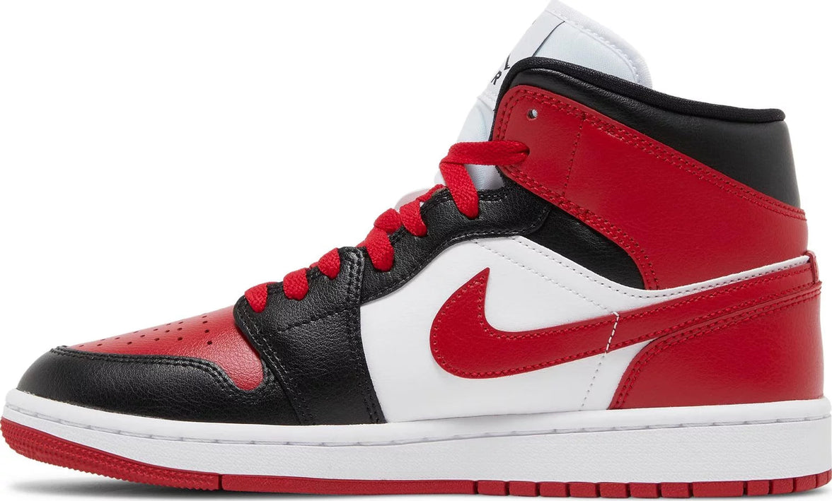 Nike Air Jordan 1 Mid Wmns Alternate Bred Toe
