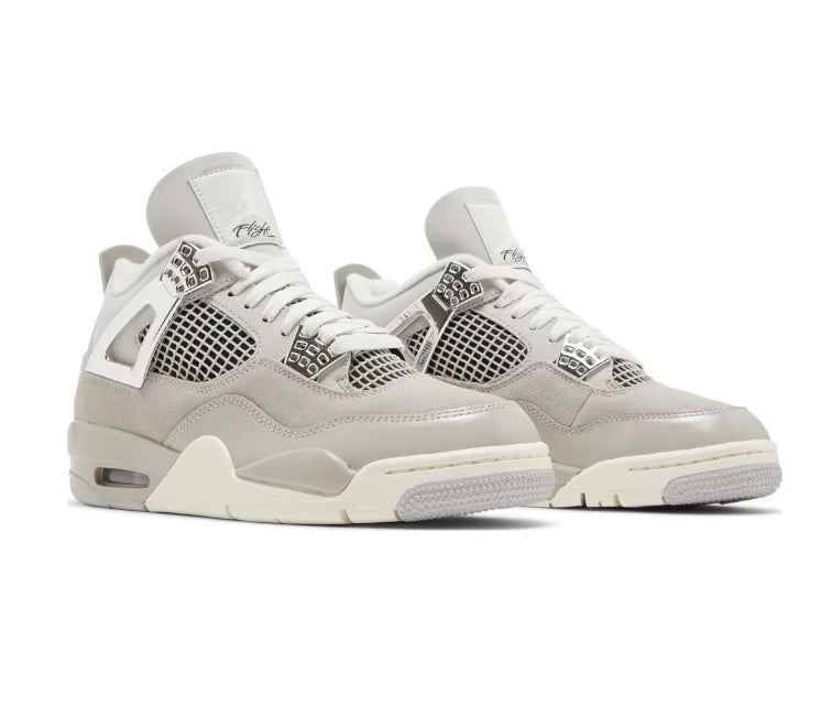 Nike Wmns Air Jordan 4 Retro Frozen Moments