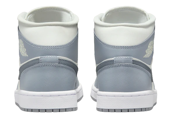 Nike Wmns Air Jordan 1 Mid Stealth