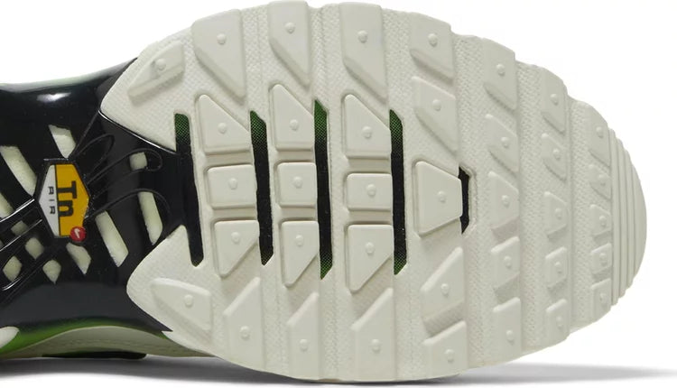 Nike Air Max Plus Wmns White Green Strike