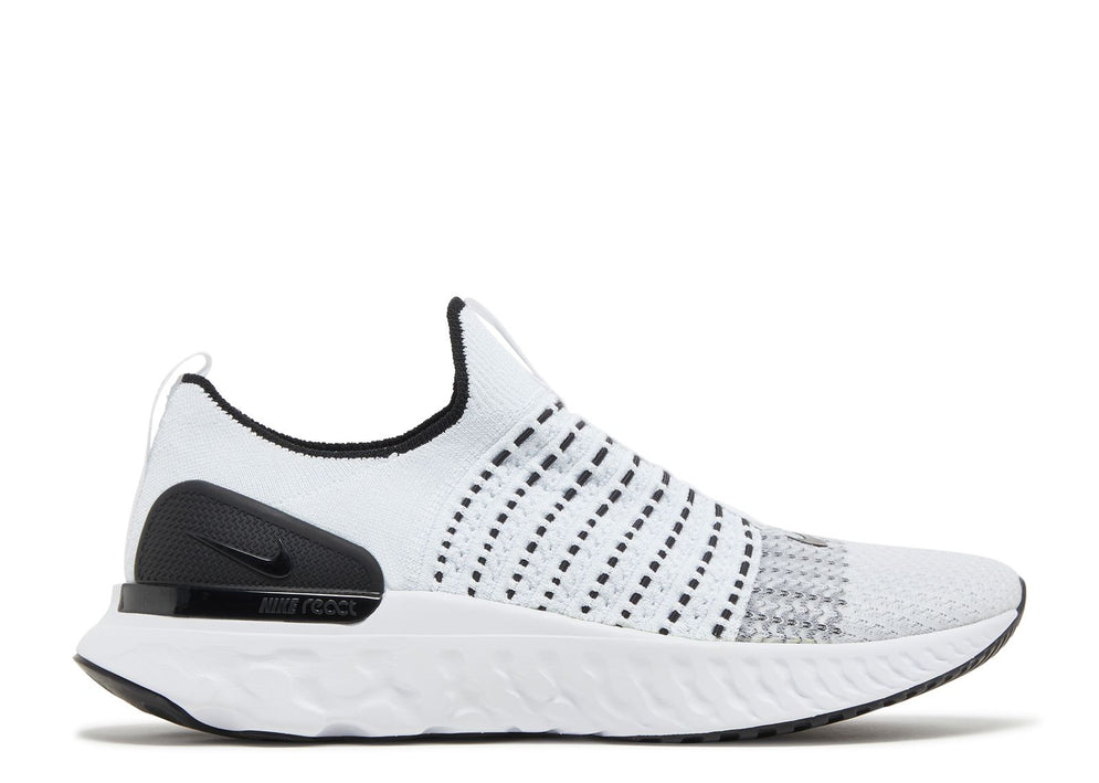 Nike React Phantom Run Flyknit 2 Oreo